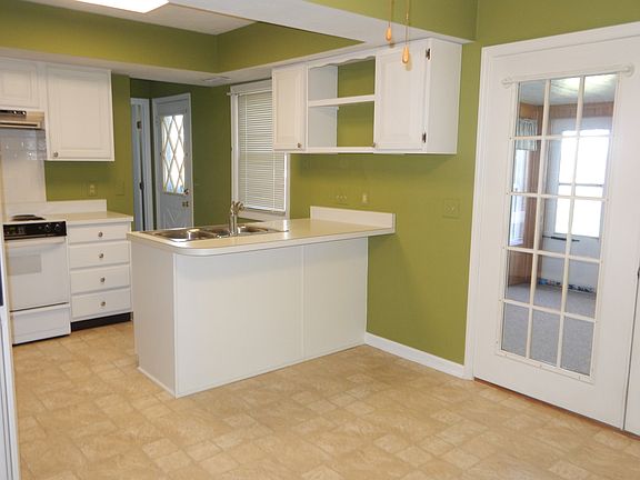 4th image of 1128 Larrel Ln