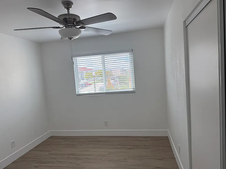 4410 Highland Ave #B — Photo 4