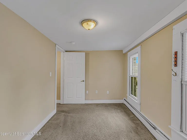 167-169 Main St #167 — Photo 21