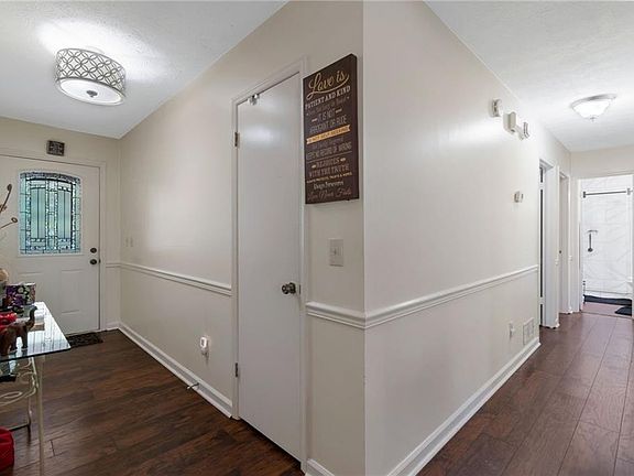 5th image of 4097 Stacy Ln