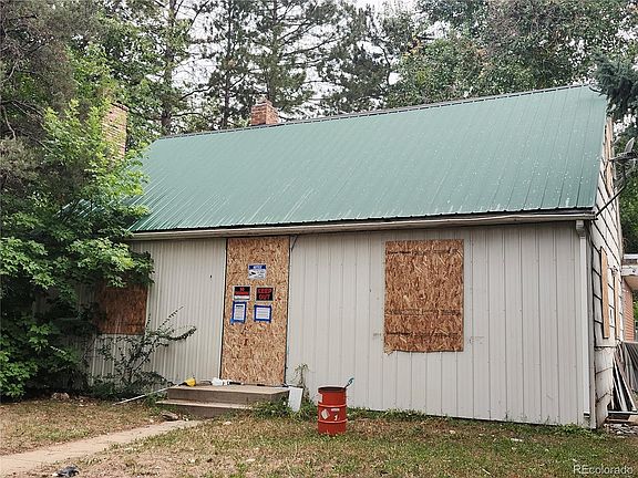 3rd image of 1051 Hover Street