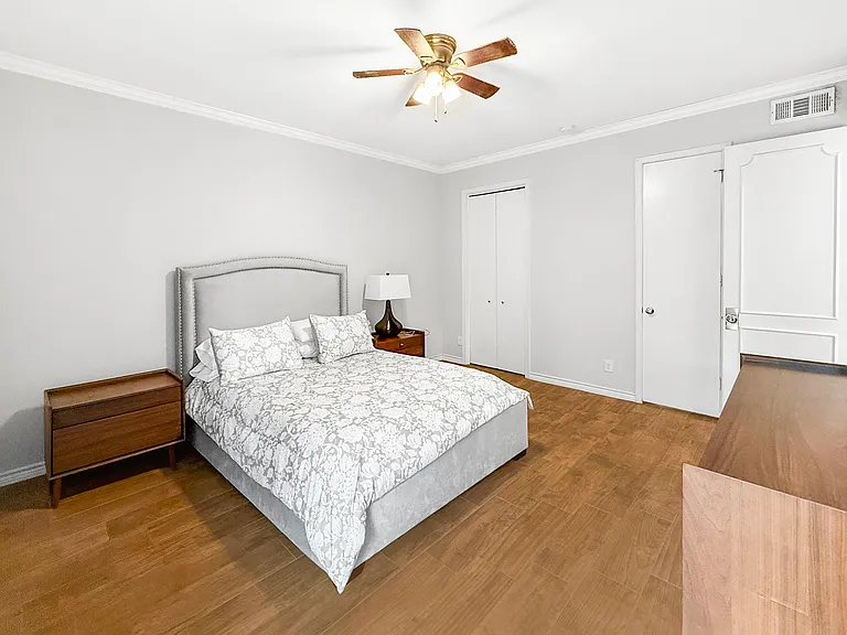 7707 Broadway St #6A — Photo 12