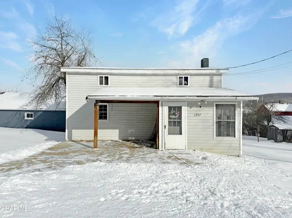 1237 Johnson St, Nanty Glo, PA 15943