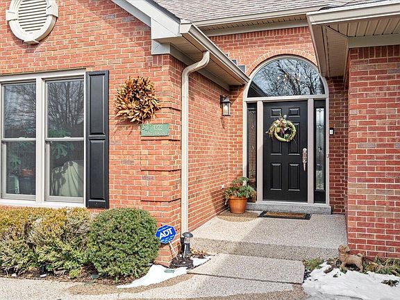 4th image of 1372 Estates Hill Cir