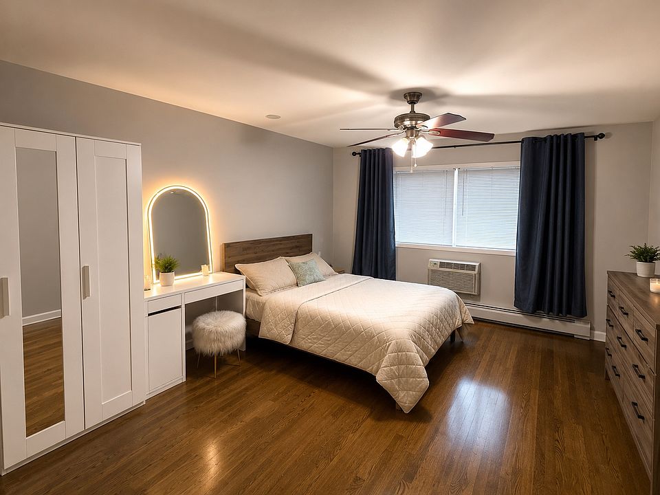 1st image of 728 Dempster St APT H109
