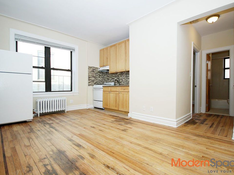 1st image of 3070 34th St APT 4C