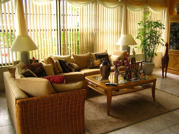 Den Area