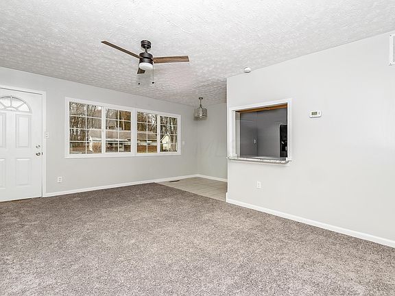 2nd image of 4400 Sherwood Dr