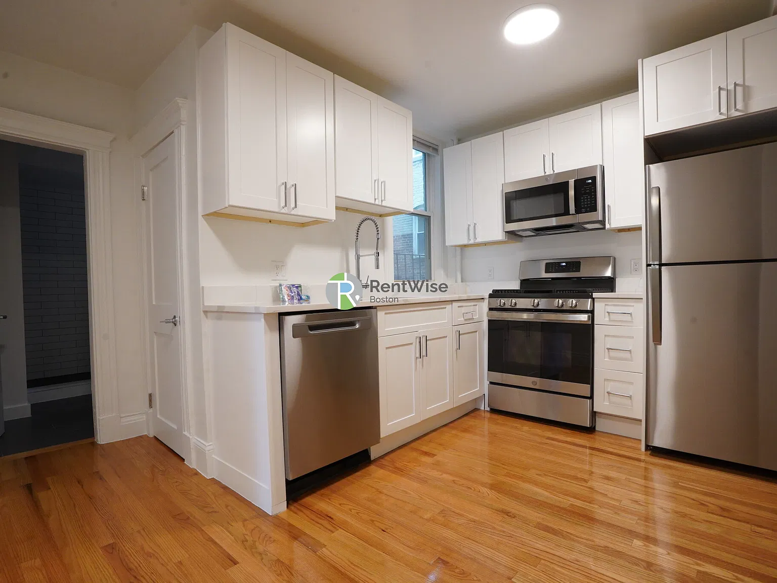 1 bed, 1.0 bath, $2,595 — Photo 1