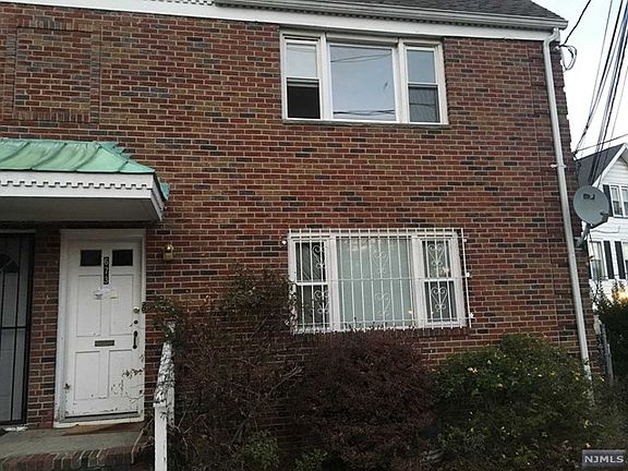 2nd image of 671-673 Irvington Ave