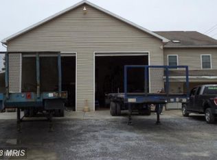 2720 Grade Rd, Falling Waters, WV 25419