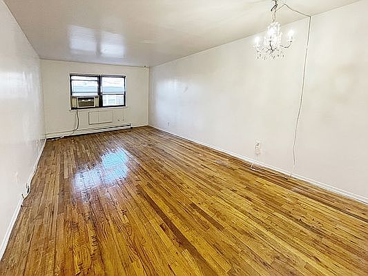 3rd image of 31-60 29th St Unit 1A