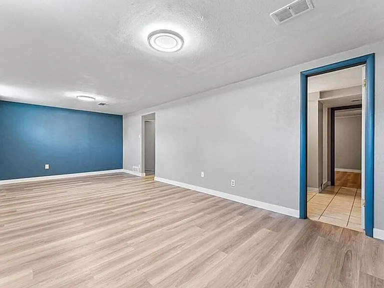 3191 W Bails Pl — Photo 8