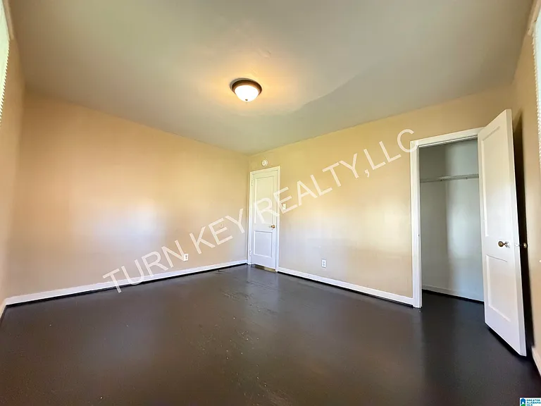 305 McPherson Ave — Photo 12
