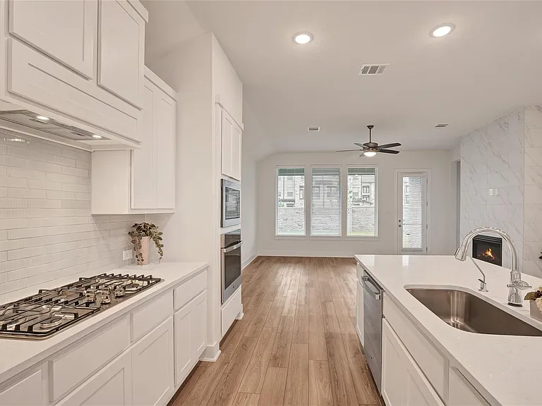 6027 Churchill Springs Ln — Photo 9