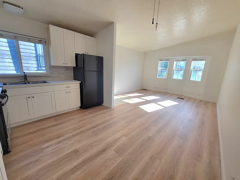 3311 Martin Luther King Jr Way #B — Photo 5