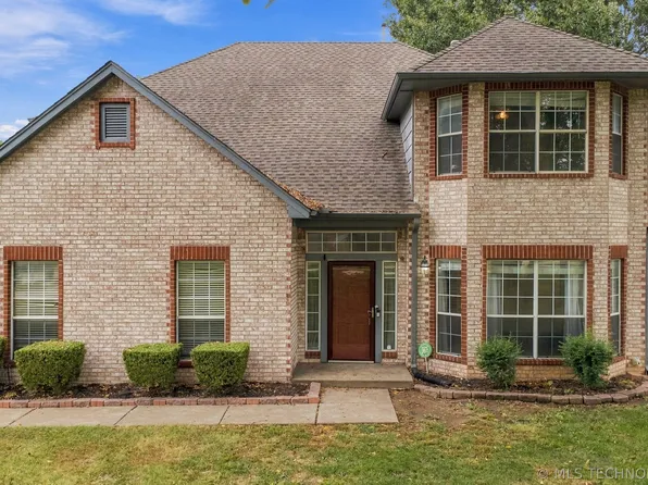 3808 W Detroit St, Broken Arrow, OK 74012