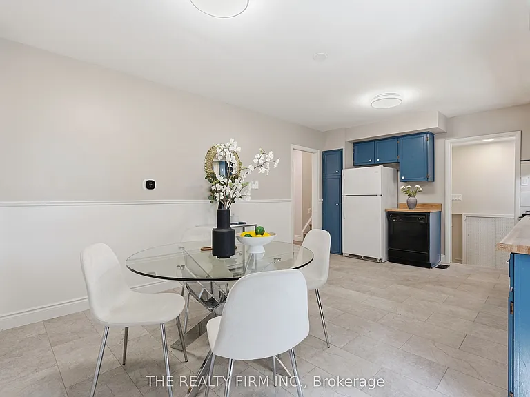 45 Amy Cres — Photo 13