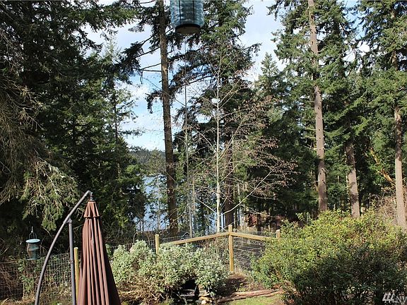 2nd image of 409 Westcott Dr