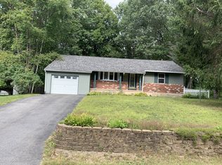 7 Greybirch Ct, Saratoga Springs, NY 12866