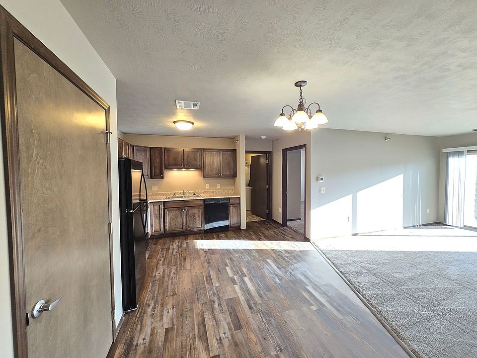1st image of 1801 S Bahnson Ave #101