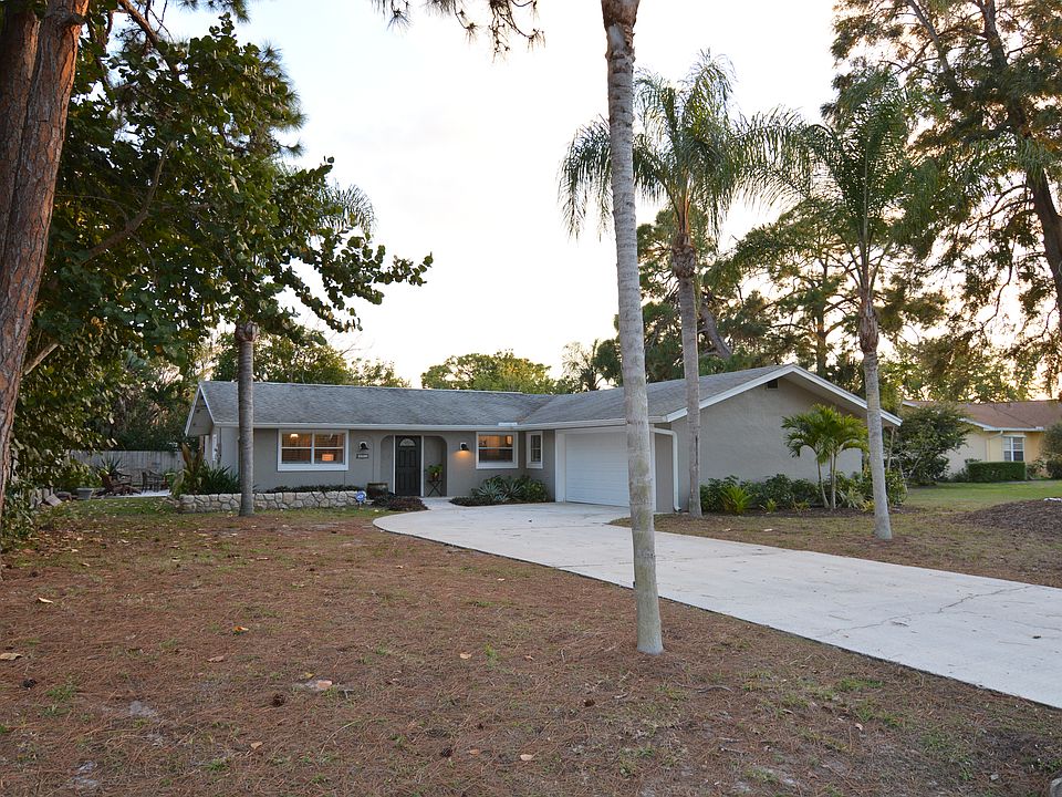 1st image of 4961 Royal Palm Dr