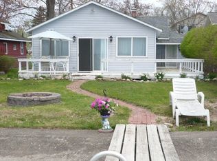 504 Meyers Ave, Houghton Lake, MI