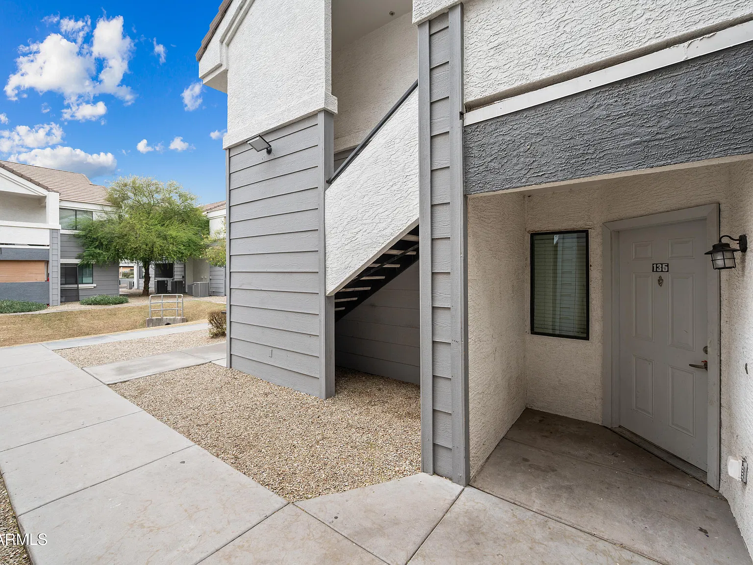 3 bed, 2.0 bath, 1161 sqft, $1,299 — Photo 2