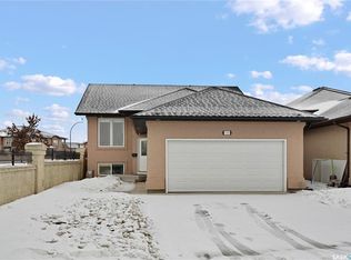 1131 Denham RISE, Saskatoon, SK S7R 0B2