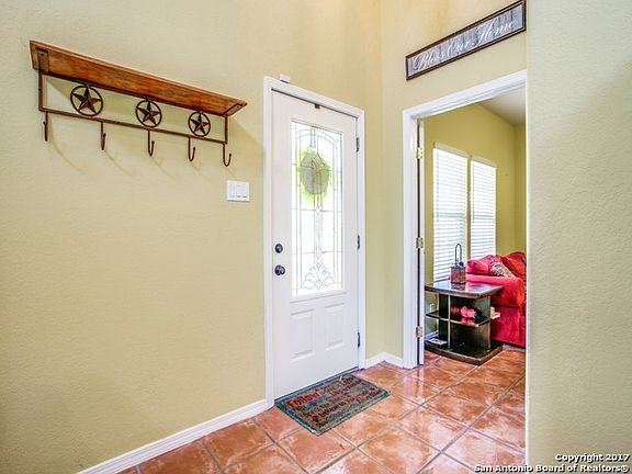3rd image of 372 County Road 381
