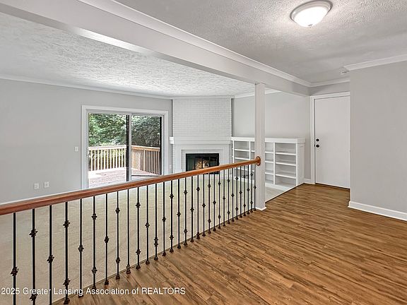 5th image of 1869 Burrwood Cir