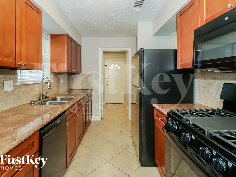 16534 Royal Mile Ln — Photo 6