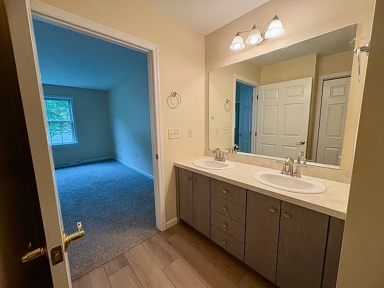 303 E Orange St — Photo 26