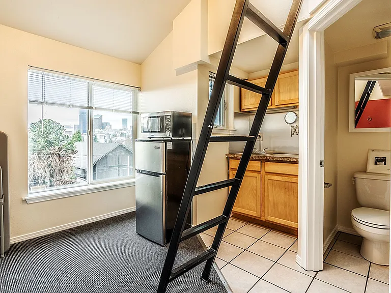 Solana Apodment Homes | International District — Photo 38