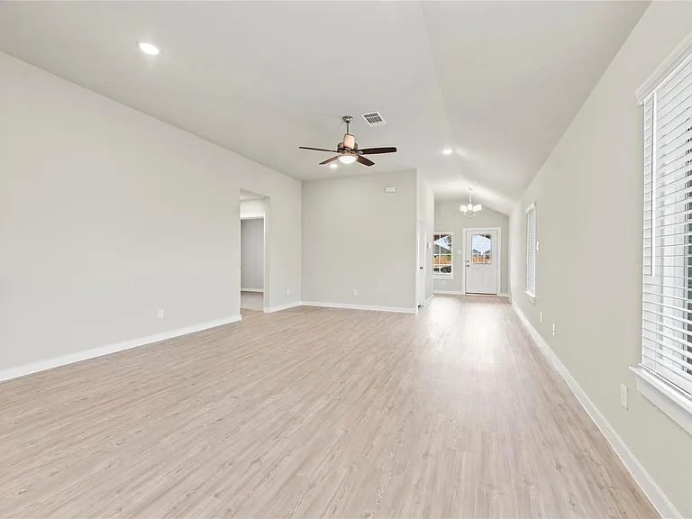 21670 Sandy Dune Cypress — Photo 6