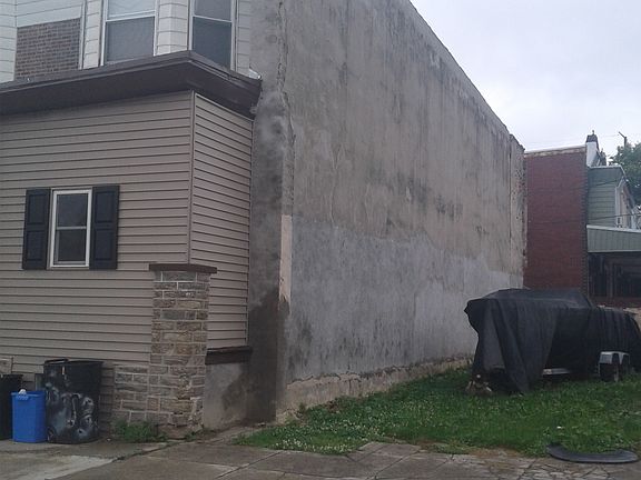 4th image of 2601 W Allegheny Ave