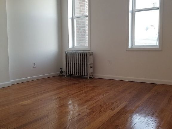 3rd image of 42-02 Broadway #2R