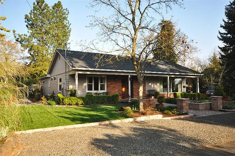 130 Vernada Pl photo 1