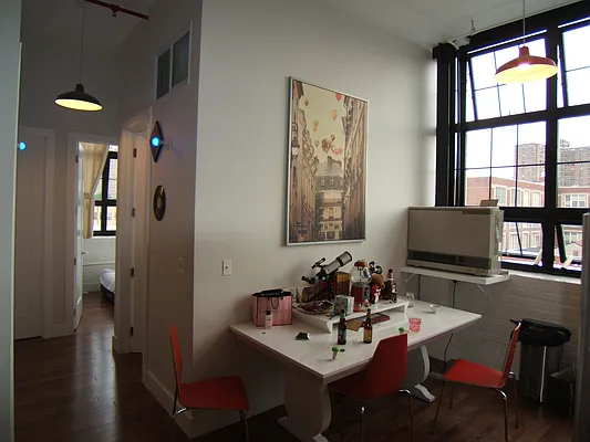 Rented by Joel Weisz, LREB | media 28