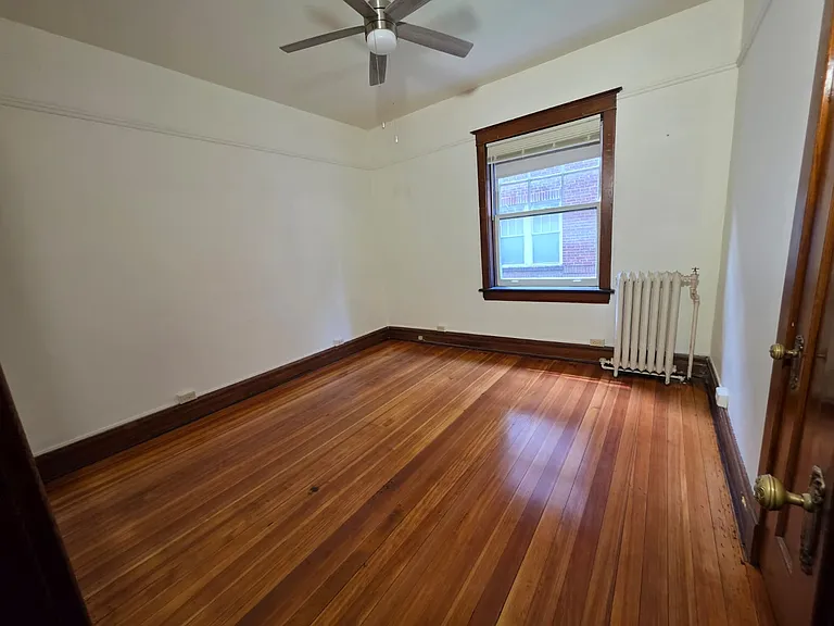 824 Columbus St #4 — Photo 8