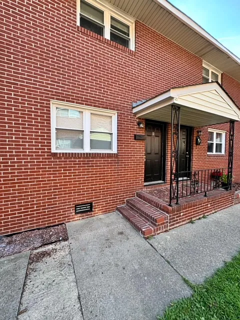 603 74th St #16