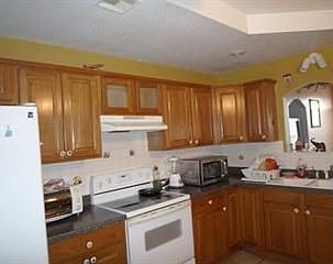 5th image of 1307 E Eastview Dr