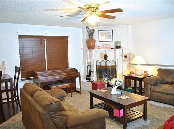 3rd image of 5817 Lalagray Ln