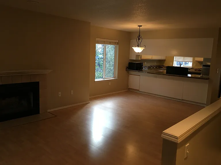 15146 SW Barcelona Way — Photo 3