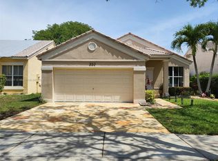 863 Savannah Falls Dr, Fort Lauderdale, FL 33327