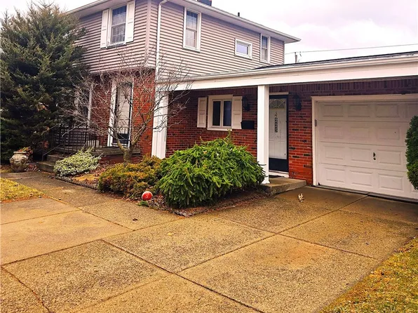 225 Donna Lea Blvd, Williamsville, NY 14221