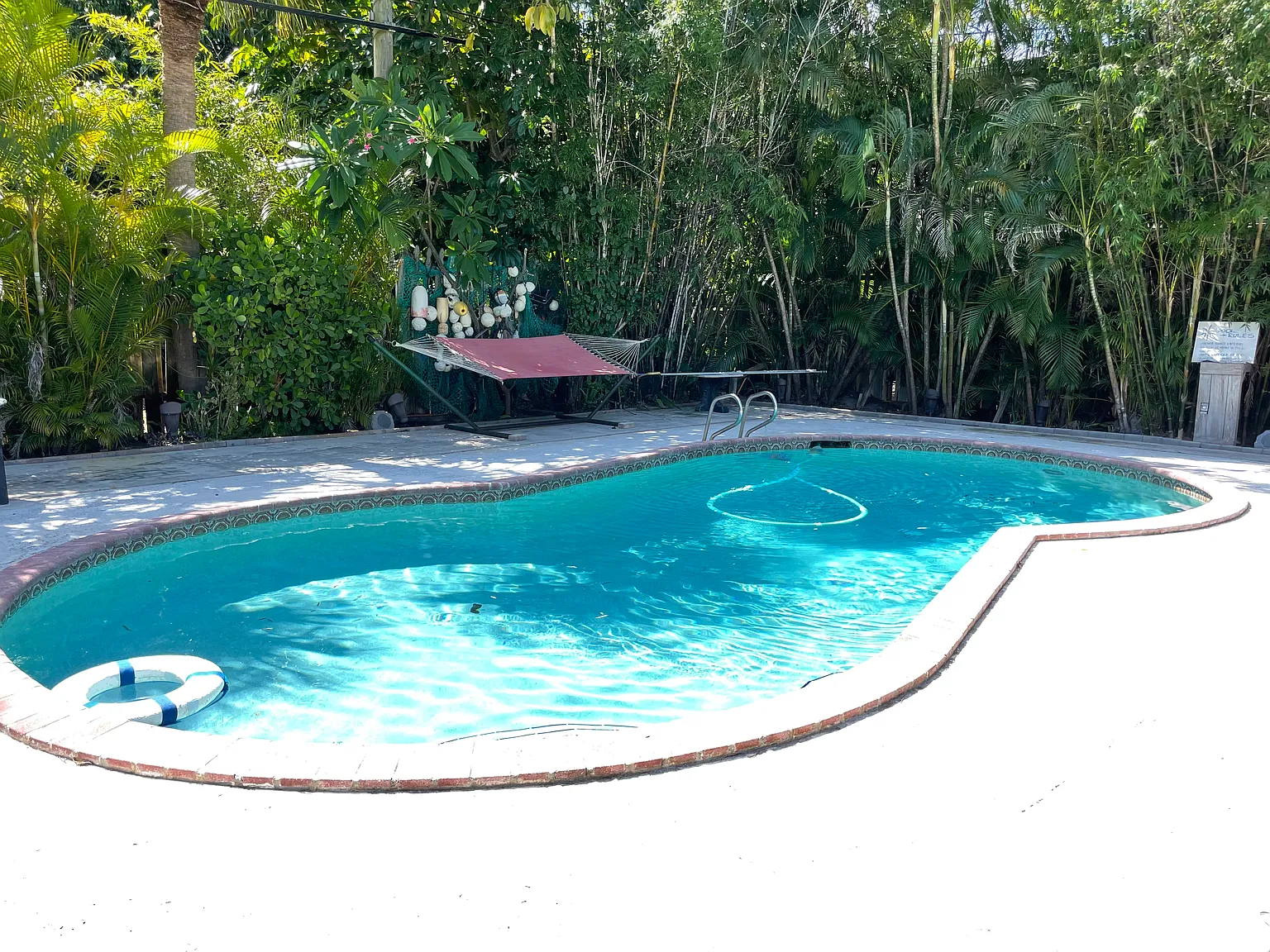 Studio, 700 sqft, $1,500 — Photo 2