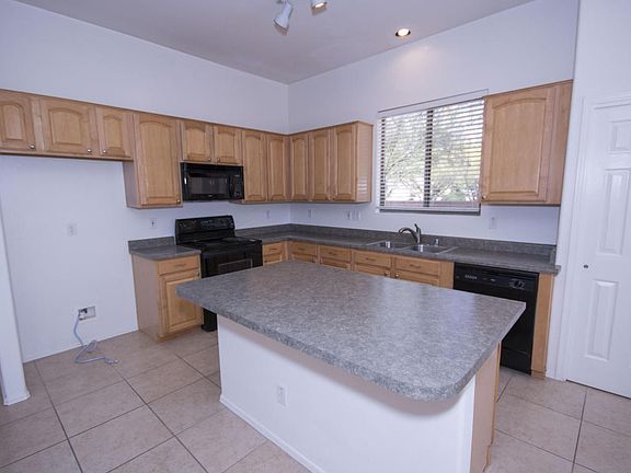 3rd image of 2258 E Bedrock Ln