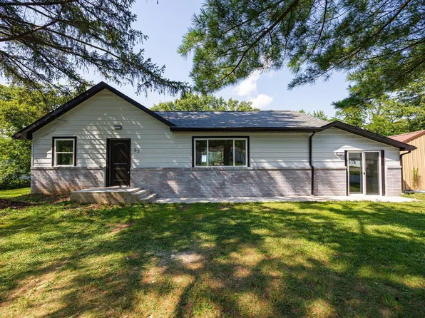 62 Community Dr, Kirkersville, OH 43033