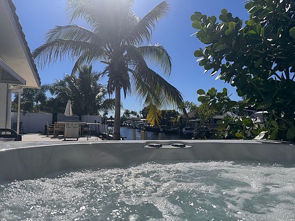 Jacuzzi
